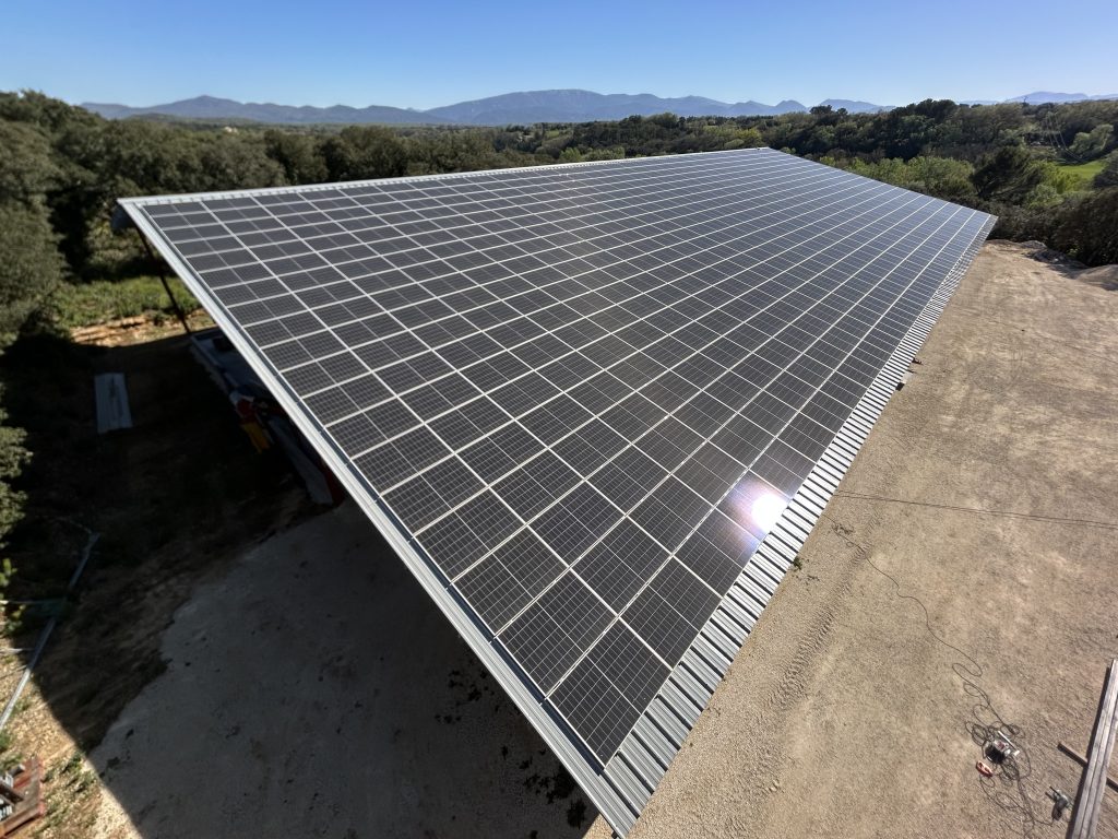 Pose de bardage en tôle bac acier sur batiment agricole existant